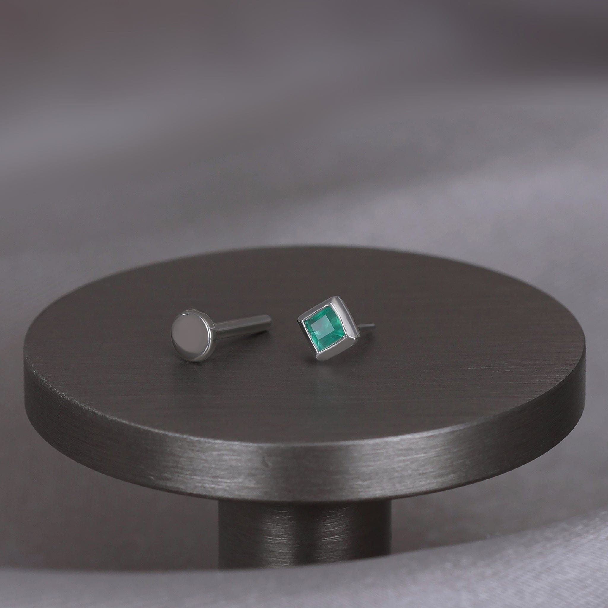 BEATTI Threadless Ends Silver / Green Onyx Dora • Green Onyx Flat Back Stud Dora • Green Onyx Flat Back Stud