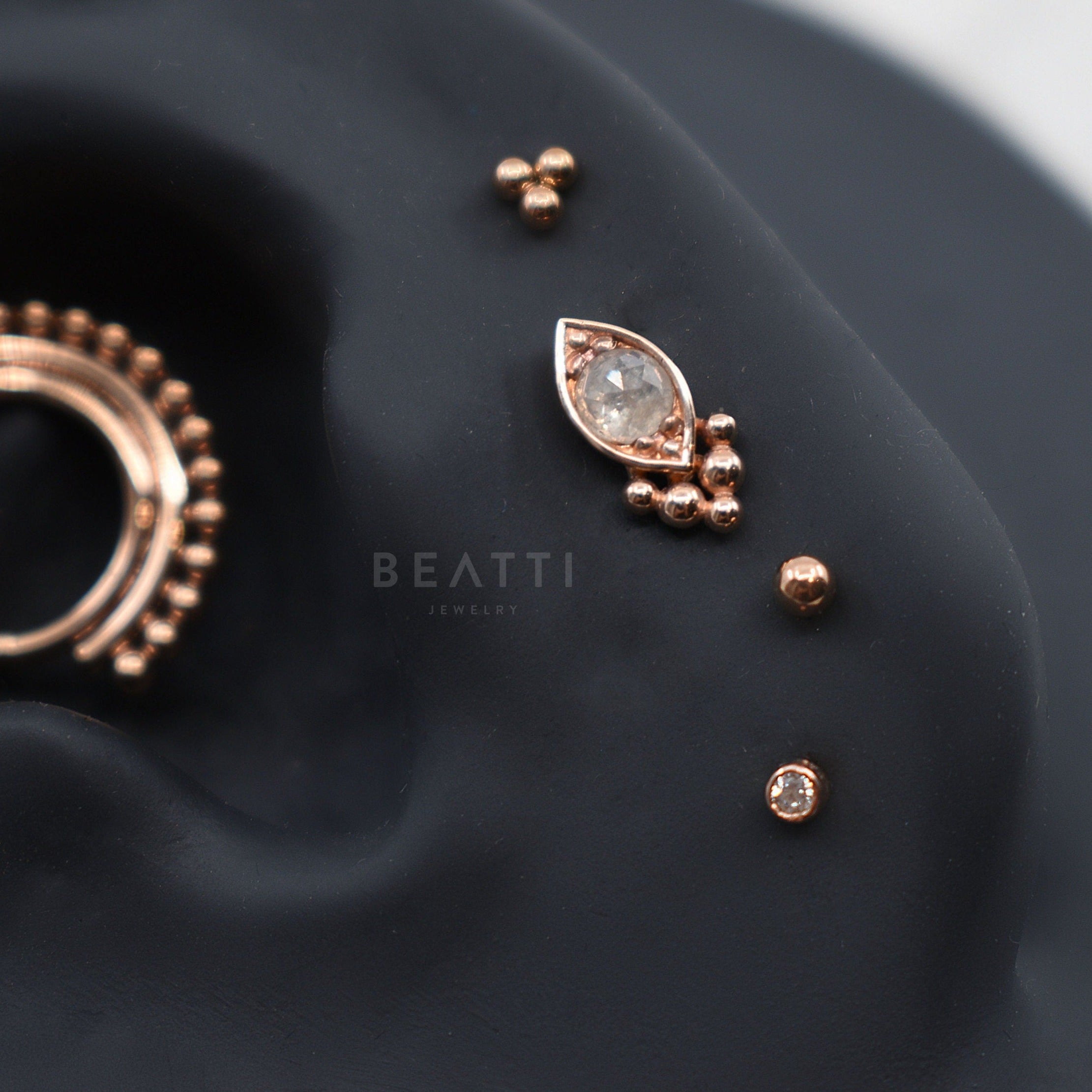 NEW  14K Solid Gold, Natural Rough Diamond Cluster Internally Threaded, Tragus stud, Conch Earring, 14k solid gold Cartilage Earring - BEATTI